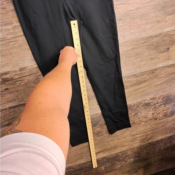 Old Navy Classic Black High Rise Pixie Women's Trousers - Picture 7 of 10